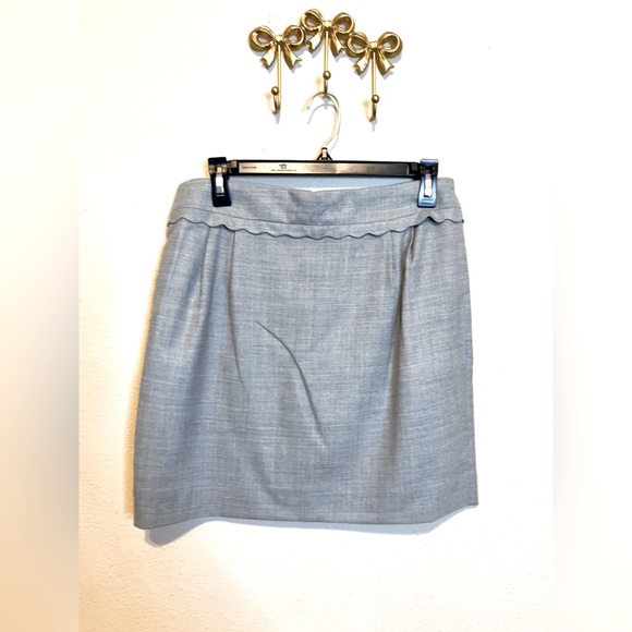 J. Crew Dresses & Skirts - J. Crew Light Gray Pencil Skirt Mini. Small Scallion All Around Waist. Size 8